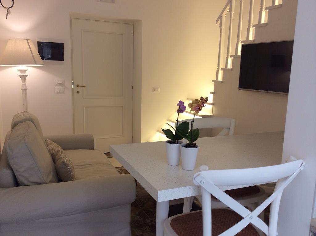 Suite Le Perle Taranto Exterior photo